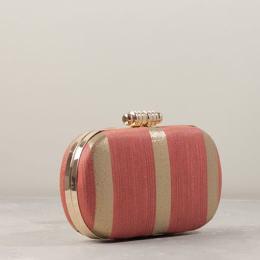 BG162: Rouge - Gold streaks